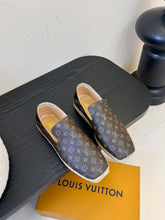 China Replica LV Women Shoes 108usd Only